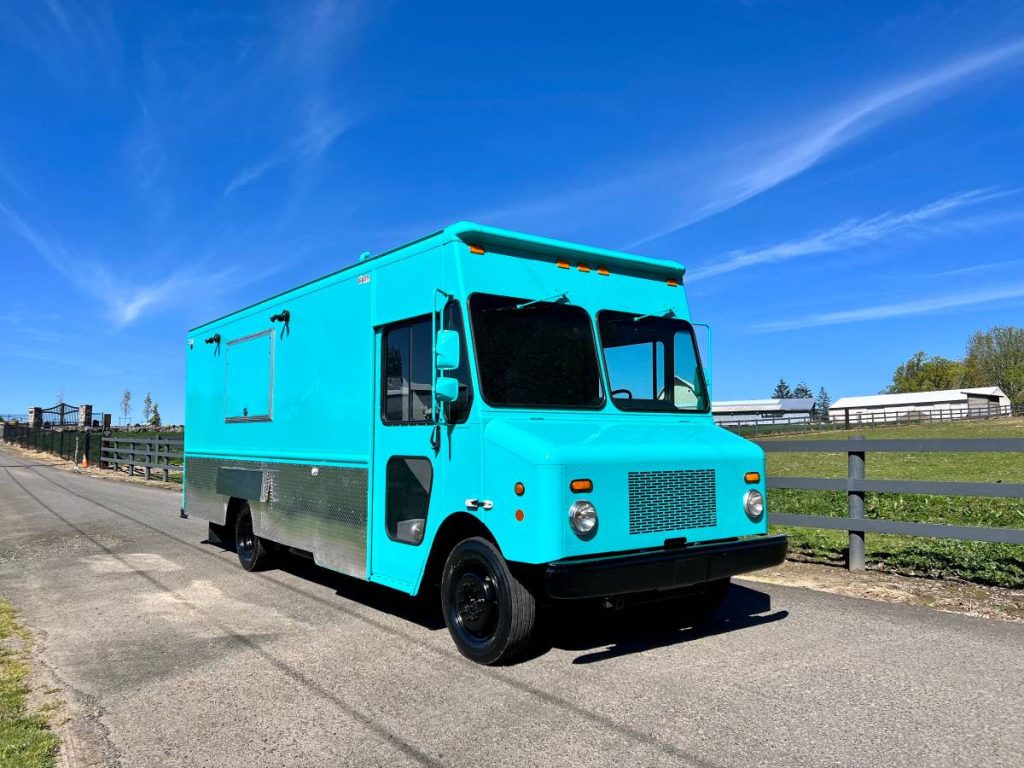 2008 Gas Engine Food Truck