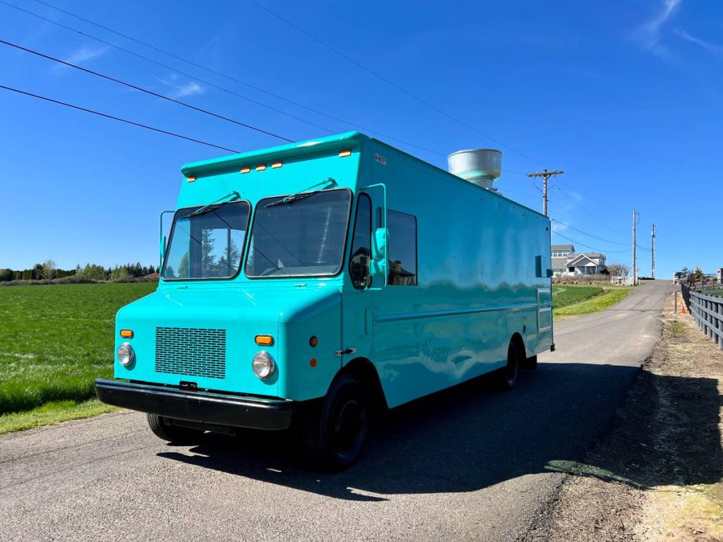 2008 Gas Engine Food Truck