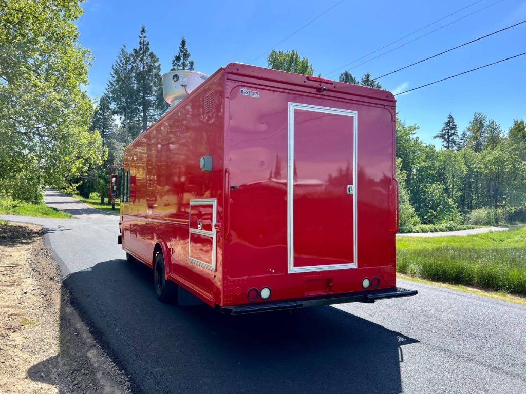 2012 Gas Engine Food Truck