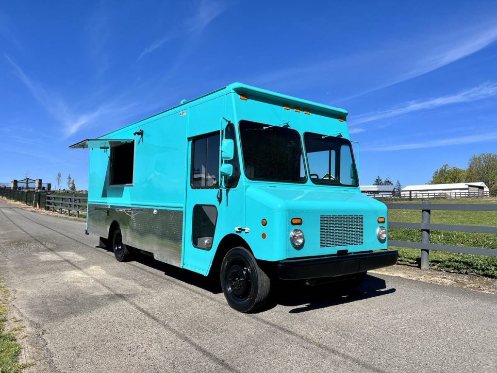 2008 Gas Engine Food Truck