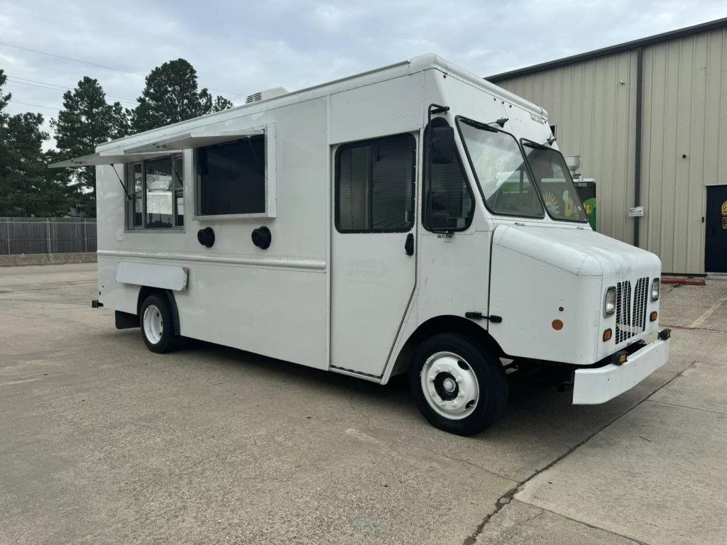 2012/2023 Ford P42/MT45 Custom Kitchen Food Truck