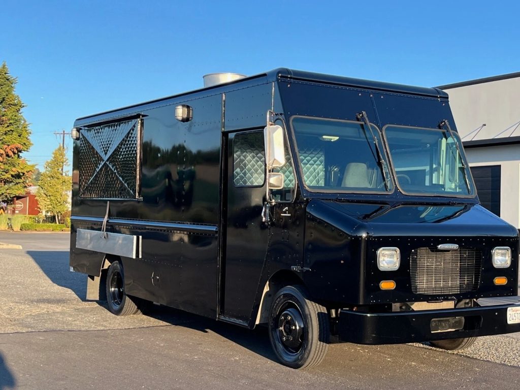 2011 Freightliner MT45 Custom Food Truck
