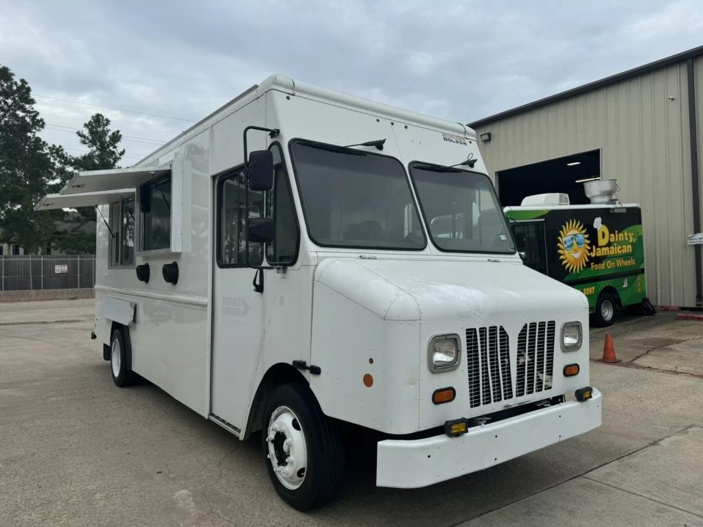 2012/2023 Ford P42/MT45 Custom Kitchen Food Truck