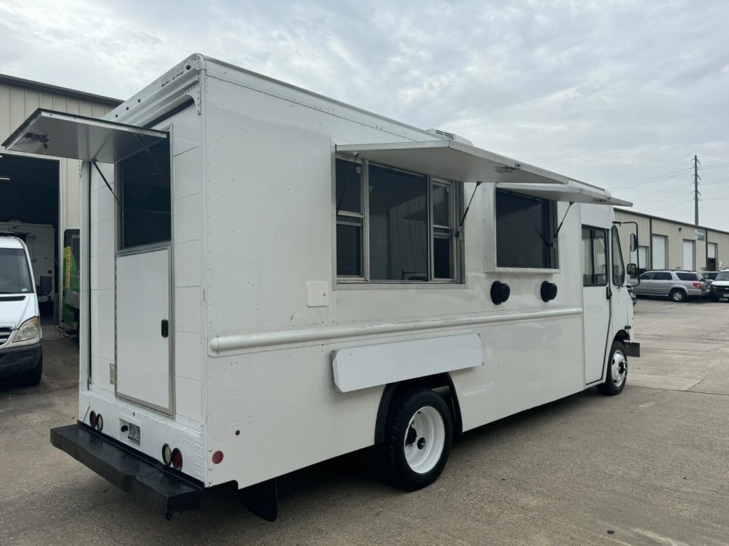 2012/2023 Ford P42/MT45 Custom Kitchen Food Truck
