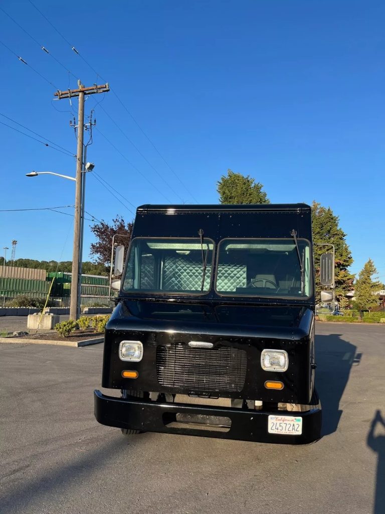 2011 Freightliner MT45 Custom Food Truck