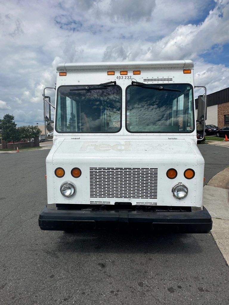 2002/2024 Workhorse P42 Food Truck
